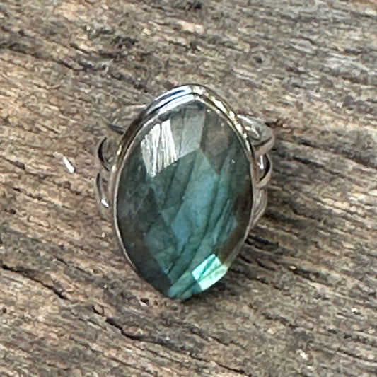R0181. Labradorite Statement Ring