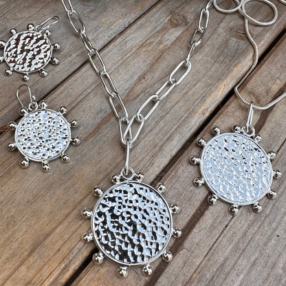 N0791  22” Taxco Sun Hammered Necklace