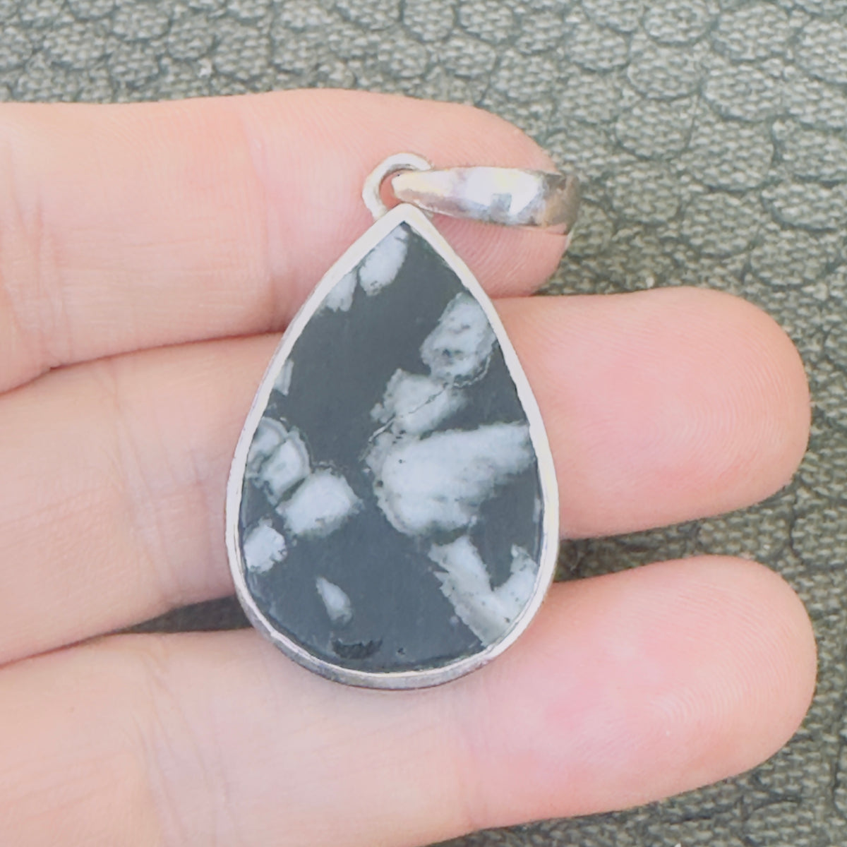 Sale -  1.4"  Flower Stone Sterling Silver Pendant Necklace (18")