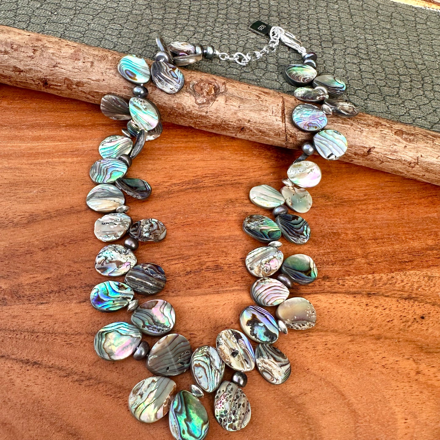 Abalone Teardrop Design Necklace Necklace 18'-20"